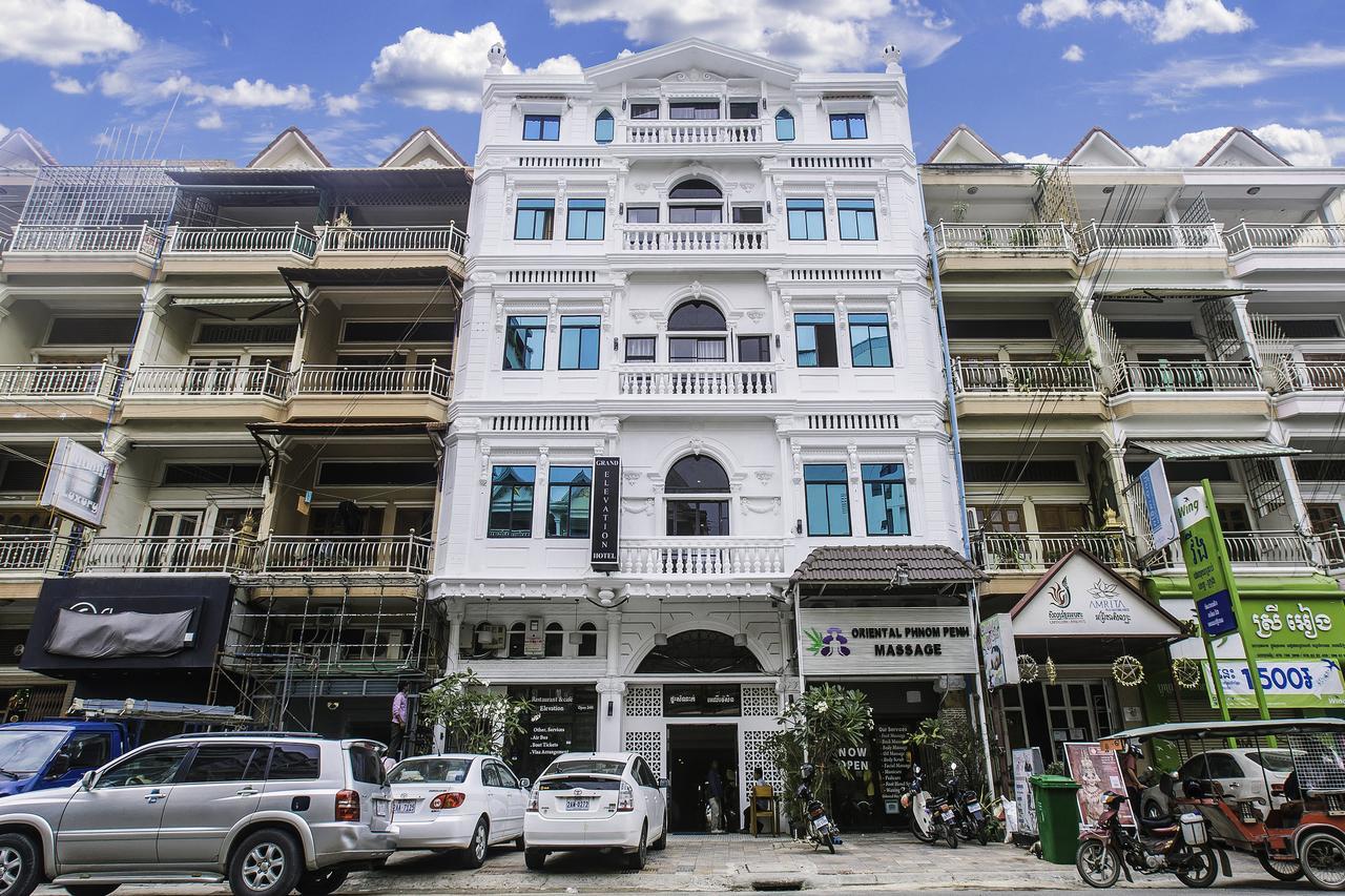 格兰德埃里文新大酒店 金边 外观 照片